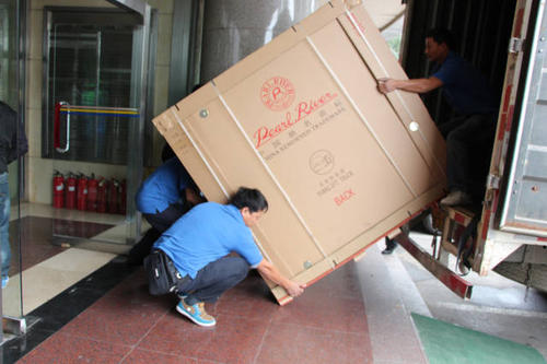 隆昌钢琴贵重工艺品无忧运